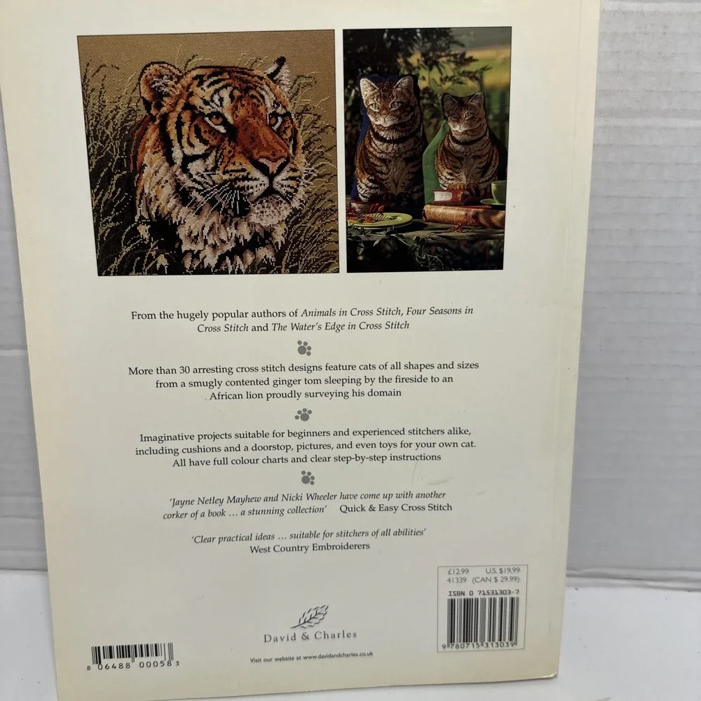 Cats of the World in‎ Cross Stitch Paperback 2002. Must Have Cat Cross Stitch!!